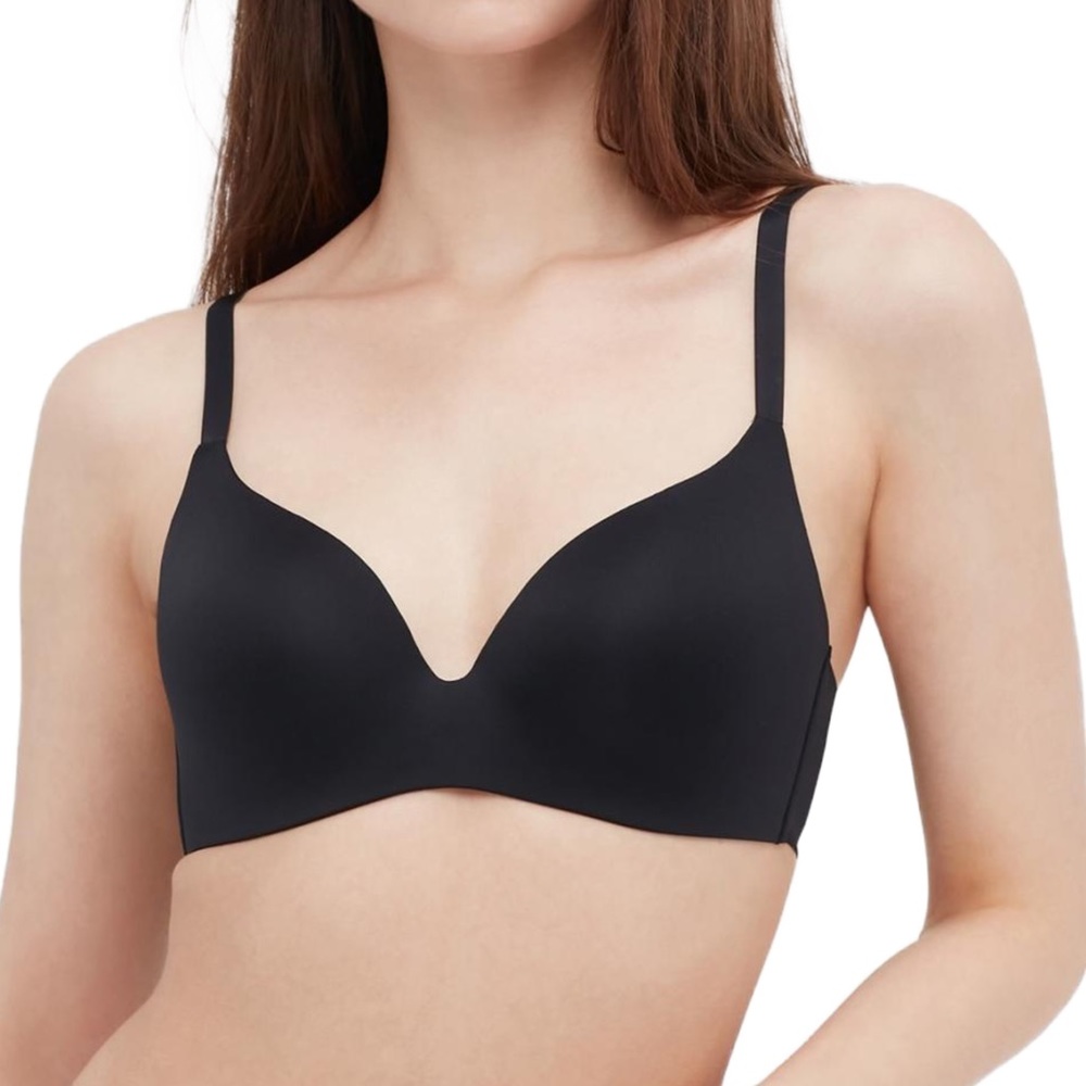 Uniqlo Black 3D Hold Wireless Bra